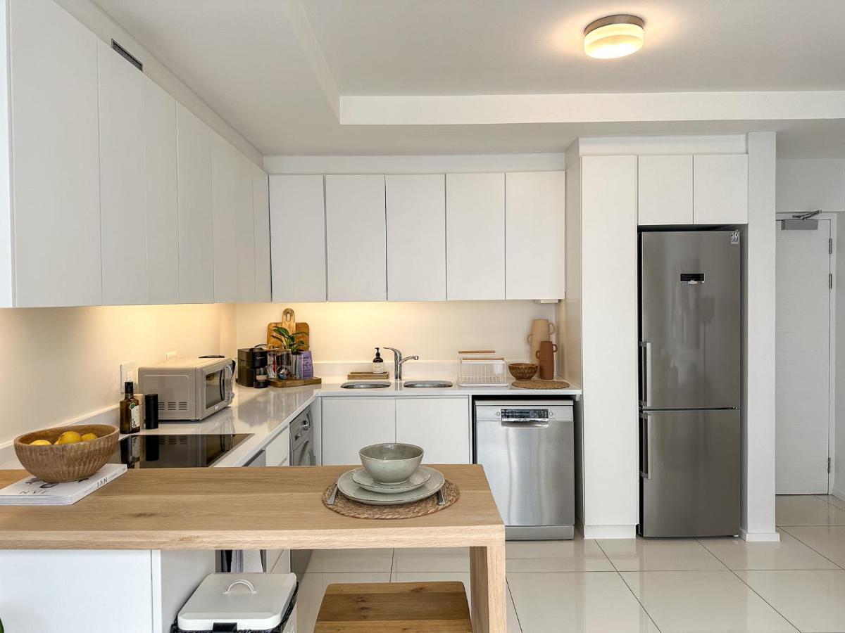 Luxury 1Br Green Point - Walk To Sea Point Promenade! Rooftop Pool, Secure Parking Кейптаун Екстериор снимка