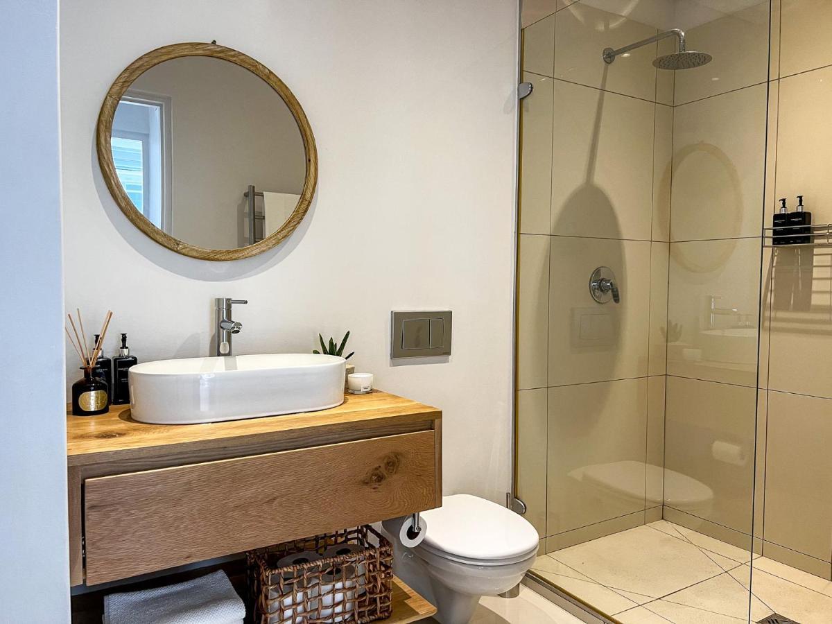 Luxury 1Br Green Point - Walk To Sea Point Promenade! Rooftop Pool, Secure Parking Кейптаун Екстериор снимка
